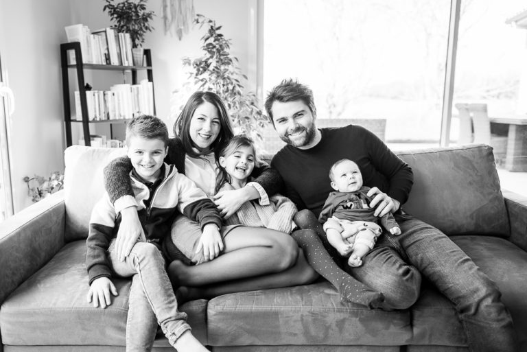Read more about the article Séance photo de famille : 4 bonnes raisons d’en faire