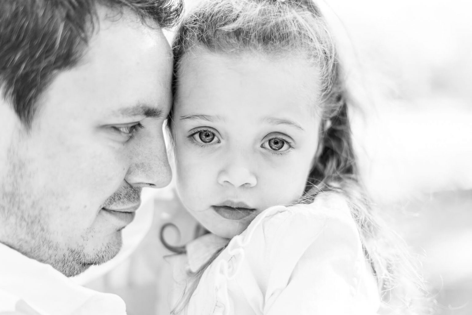 Photographe de famille à Toulouse - séance photo à la forêt de Bouconne