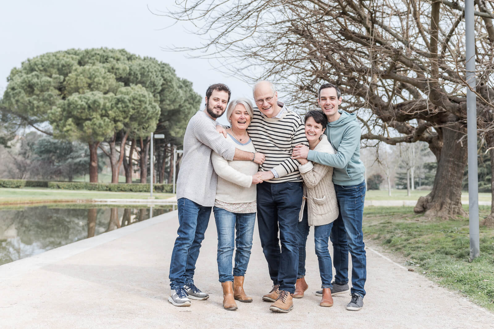Photographe de famille à Toulouse - séance photo au parc des Ramiers à Blagnac