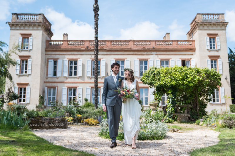 Mariage au château de Calaoué dans le Gers - la façade du château