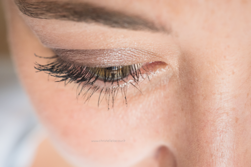 Mariage au château des Varennes près de Toulouse, le maquillage de la mariée, les cils