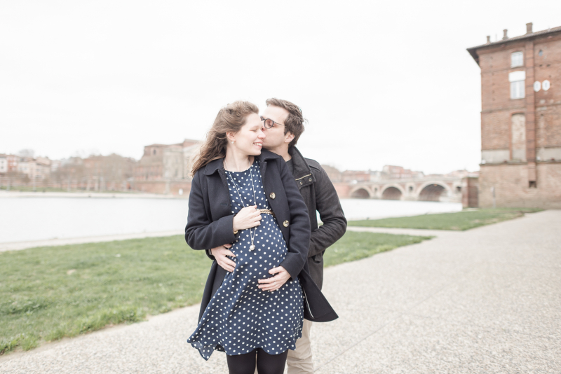 Séance photo grossesse en centre-ville de Toulouse